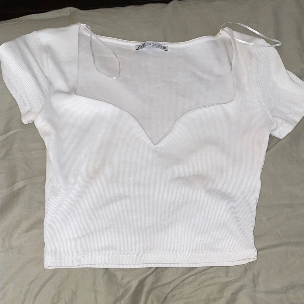 Zara Cream Short Sleeve Top with Unique Neckline